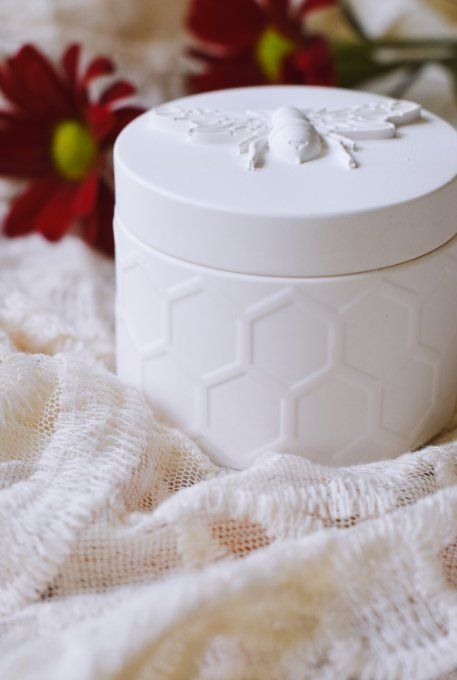 Pot Abeille en Plâtre