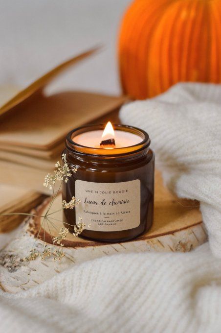 Bougie parfumée “Lueur de cheminée” — Safran, Oliban, Cuir & Bois