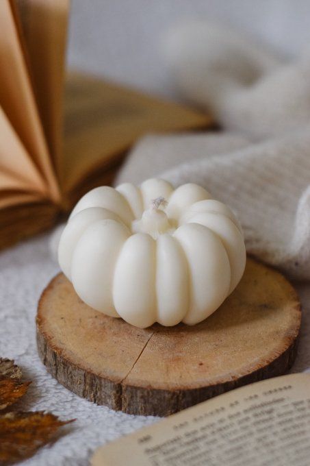MOYENNE BOUGIE PARFUMÉE EN FORME DE CITROUILLE 