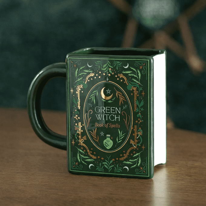Mug en forme de livre Green Witch