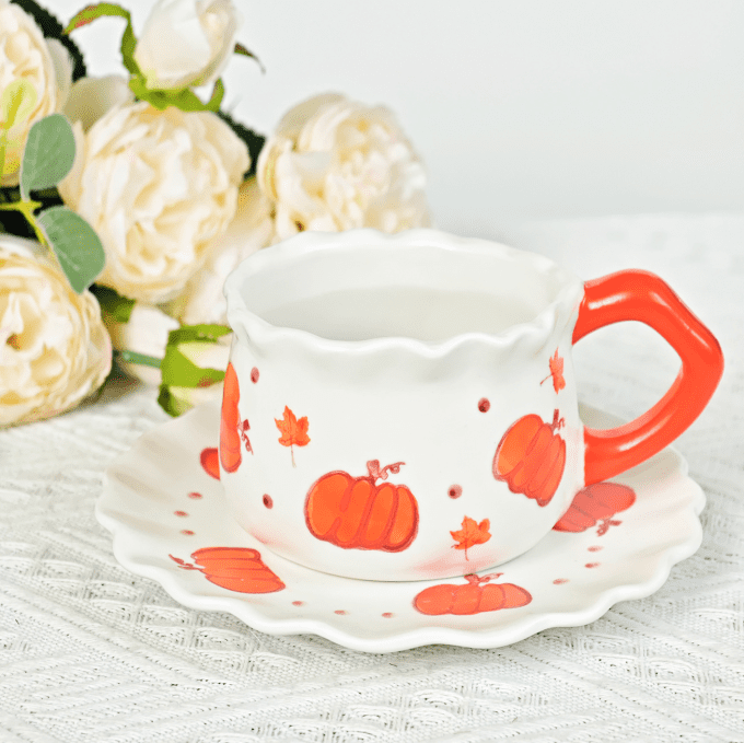 Tasse citrouille en céramique avec soucoupe