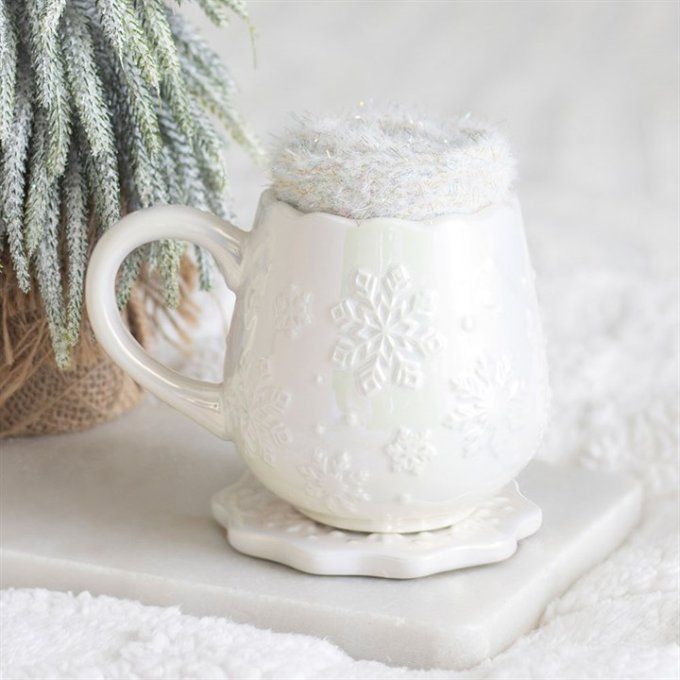 Ensemble tasse, sous-verre et chaussettes à motif flocon de neige irisé