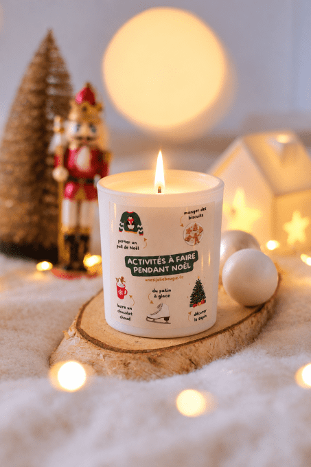 Bougie parfumée 180g – "Activités à faire pendant Noël"