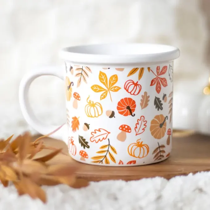 Tasse éveil d'automne