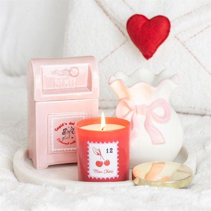Brûleur avec nœud blanc et rose