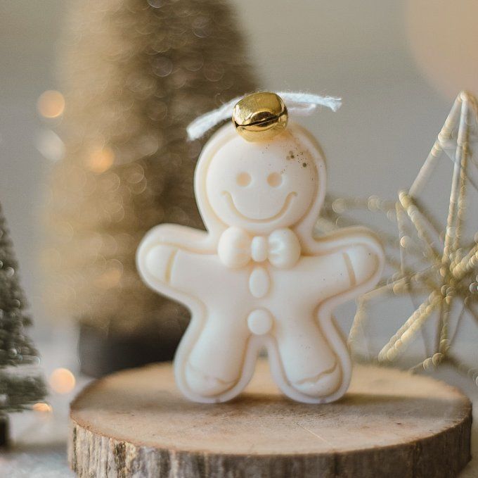 Bougie Gingerbread avec sa clochette