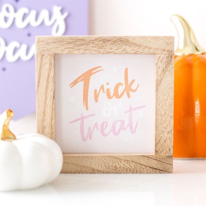 Panneau en bois rose « Trick or Treat »